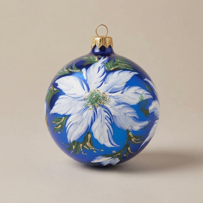 Palla di Natale Ø 10 cm dipinta a mano: stella di Natale bianca su fondo blu