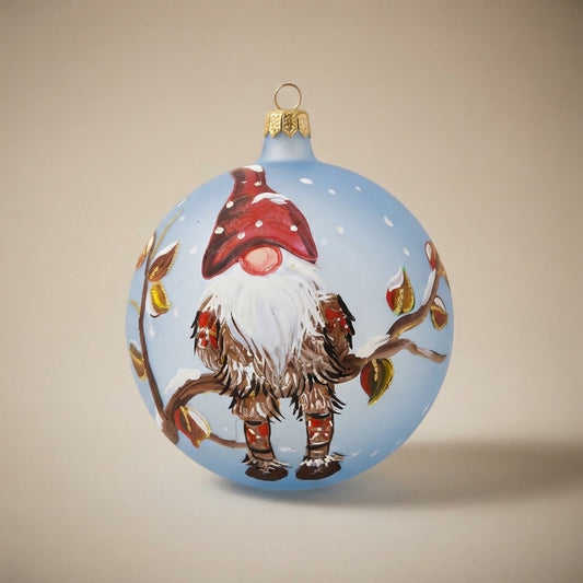 Palla di Natale Ø 10 cm dipinta a mano: gnomo con cappello rosso a pois su fondo azzurro