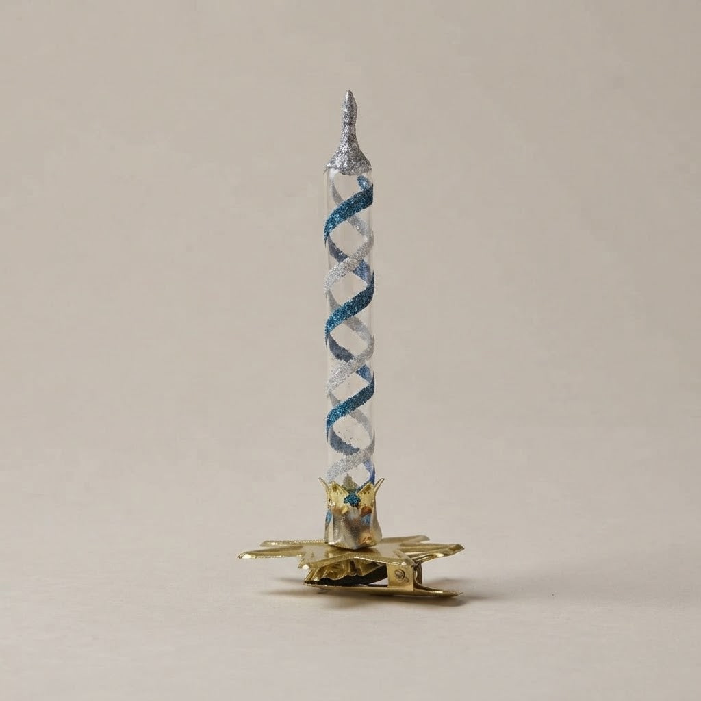 Candelina di Natale trasparente con spirale azzurra e argento su clip dorata a stella