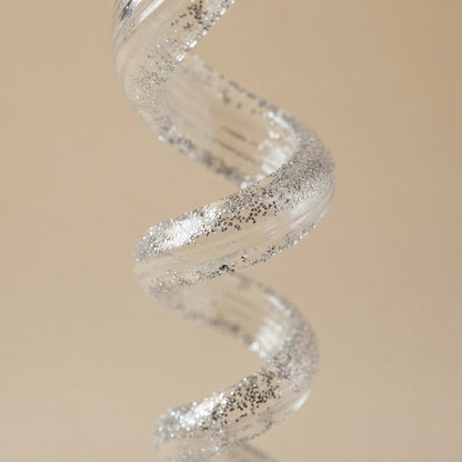 Close-up of the ribbed spiral with silver glitter