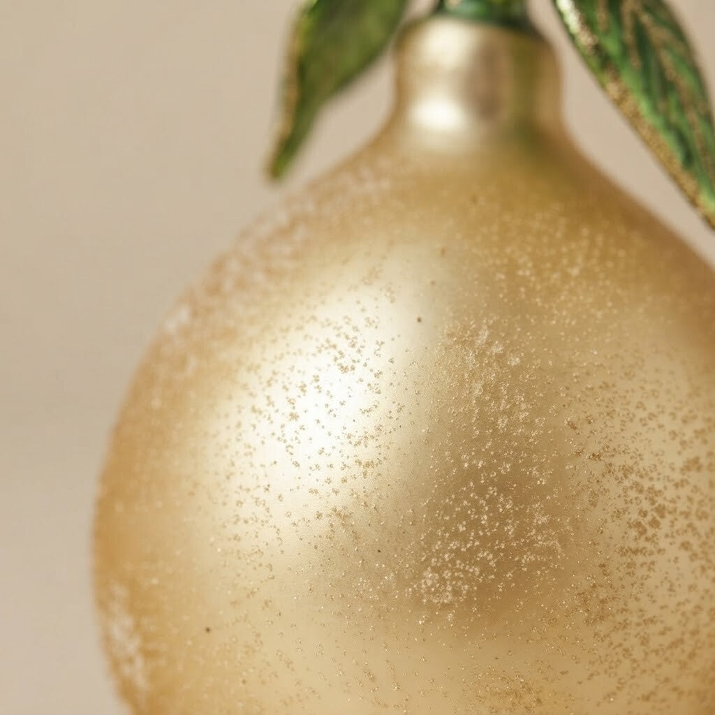 Decoration detail: Gold lemon with leaves