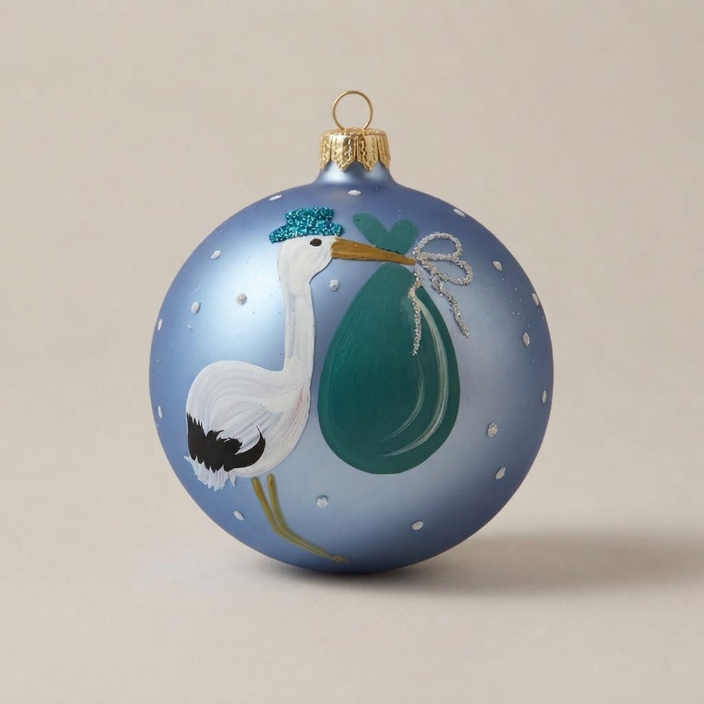 Palla di Natale cicogna su azzurro Ø 10 cm, vetro soffiato e dipinto a mano