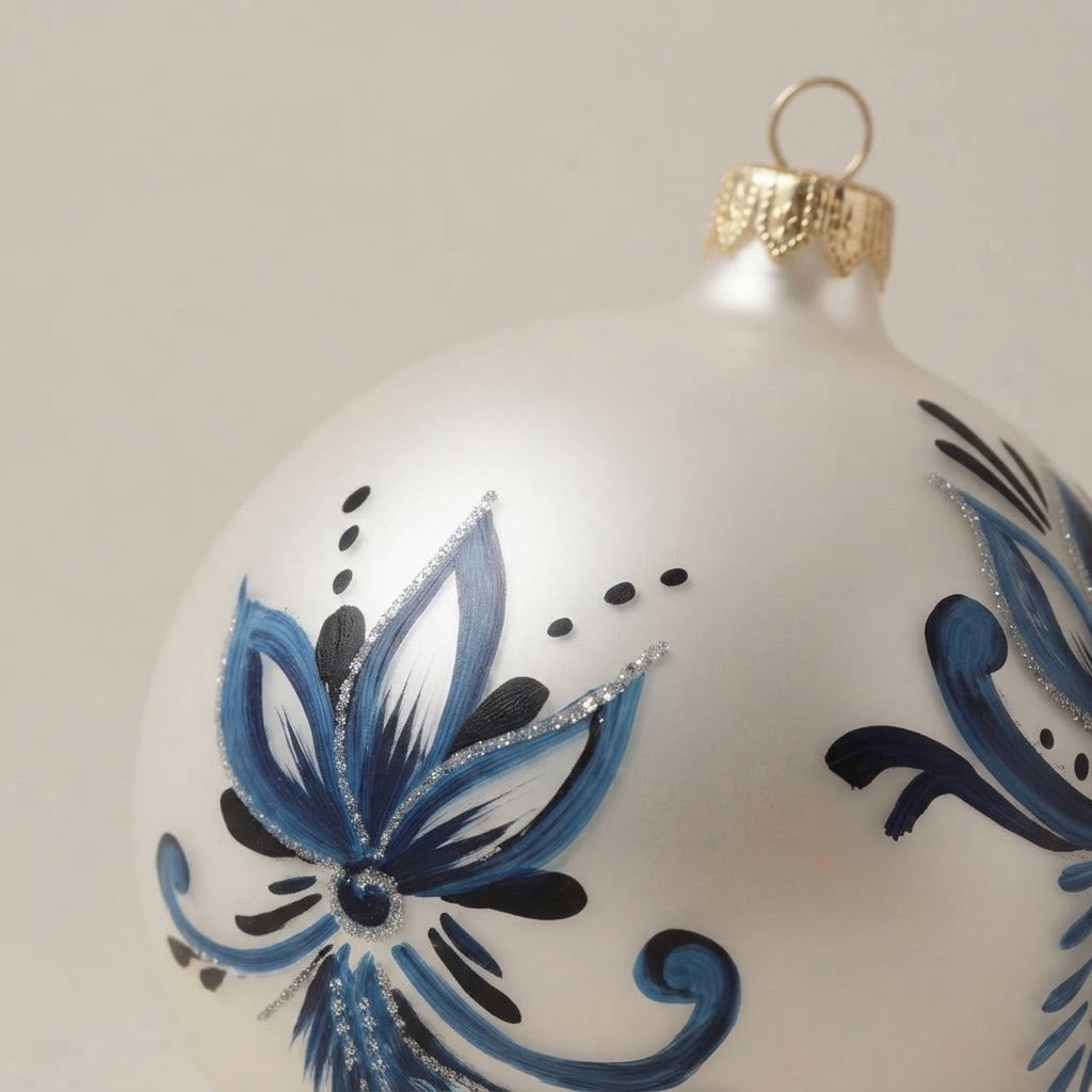 Maiolica Christmas ornament with blue and silver flowers, 4 in (10 cm)