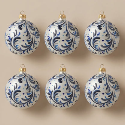 Set da 6 palle di Natale maiolica con volute blu Ø 10 cm dipinte a mano